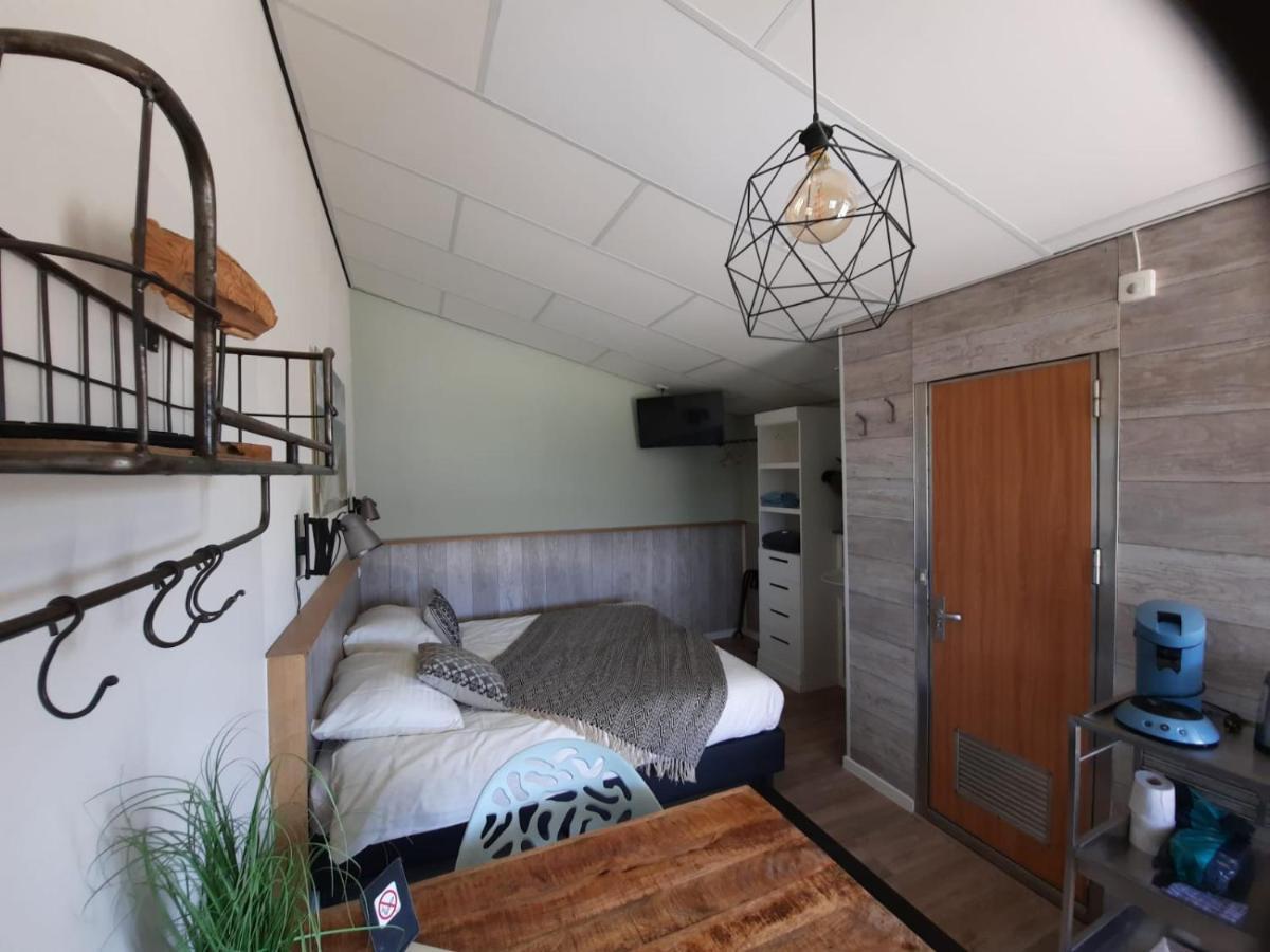 Beach Lodges Oostvoorne Exterior foto